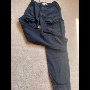H&M mens cargo pants size 31 like new!